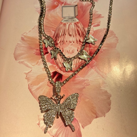 Silver Butterfly 🦋 Hip Hop Necklace Rhinestone - Picture 5 of 5